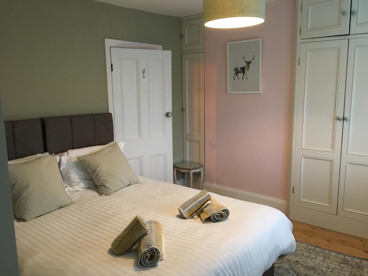St Mary'S Cottage Boston Spa ภายนอก รูปภาพ